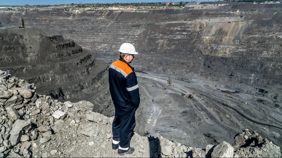 美国狮子大开口,拟掌控乌克兰重大基建及资源投资